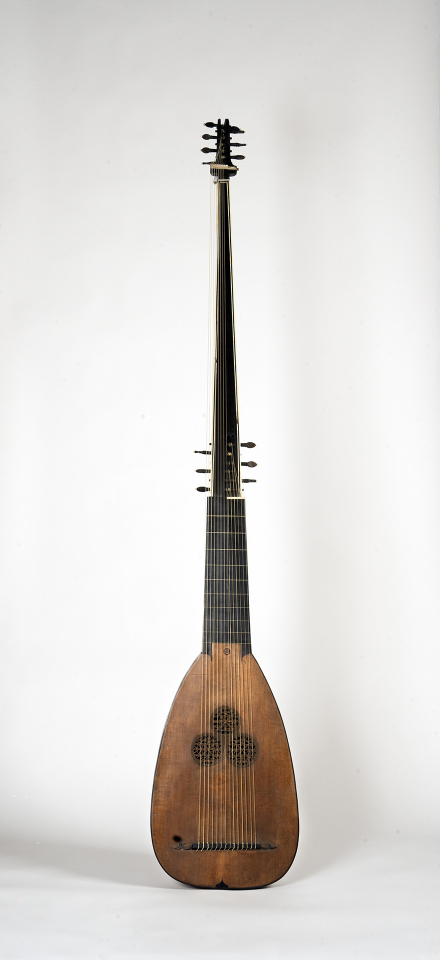 chitarrone-pietro-railich-padova-sec-xvii