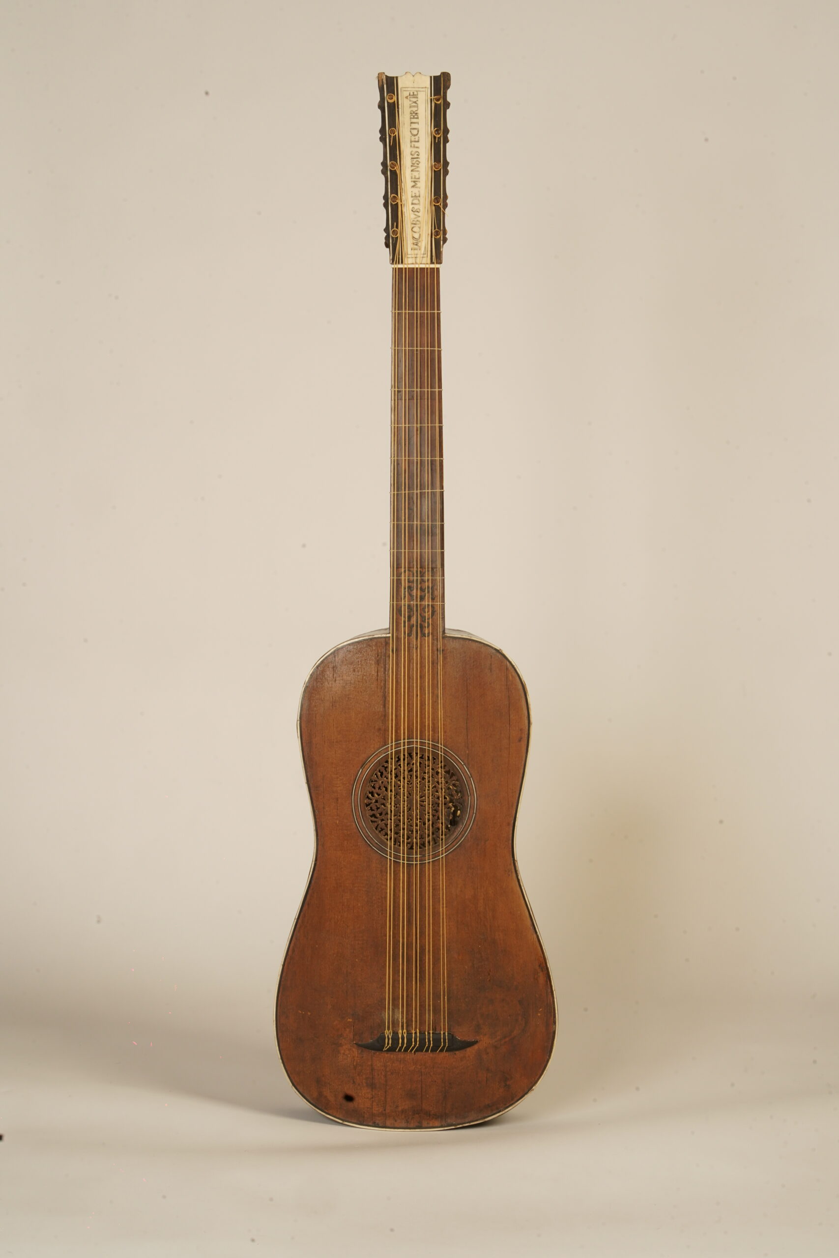chitarra-a-cinque-ordini-iacobus-de-mensis-brescia-sec-xvii