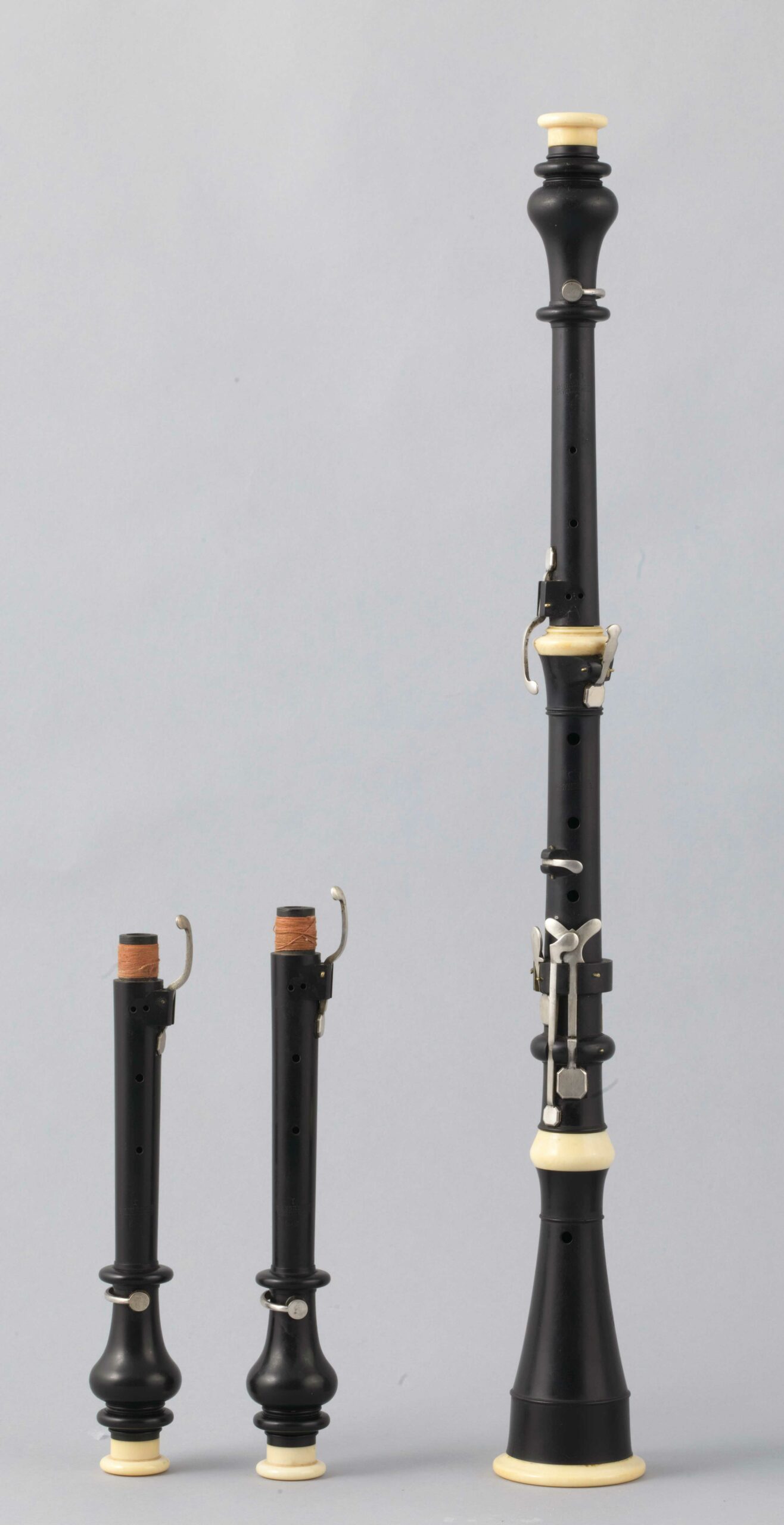 oboe-con-due-pezzi-di-ricambio-heinrich-grenser-e-wiesner-dresda-prima-meta-sec-xix